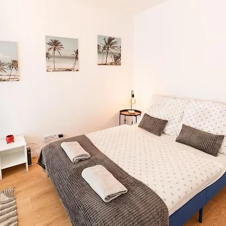 Domino Apartment *