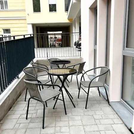 Domino Praag
